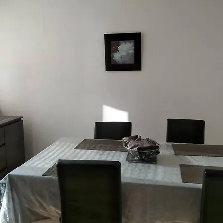 Apartment T4 3